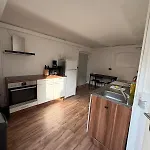 Апартаменты In Erdgeschoss L214 3 Schlafzimmer *